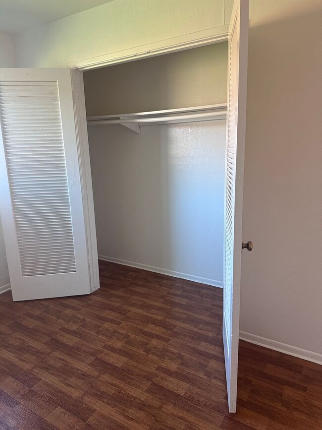 Building Photo - Open House Sunday, 5/4 11a - 1p  3 Bed, 1....