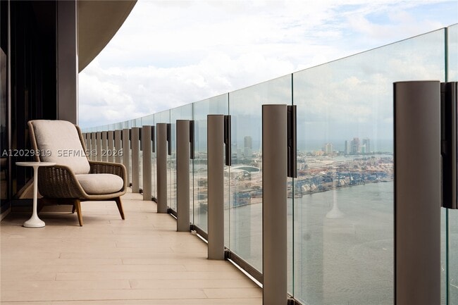 Building Photo - 300 Biscayne Blvd