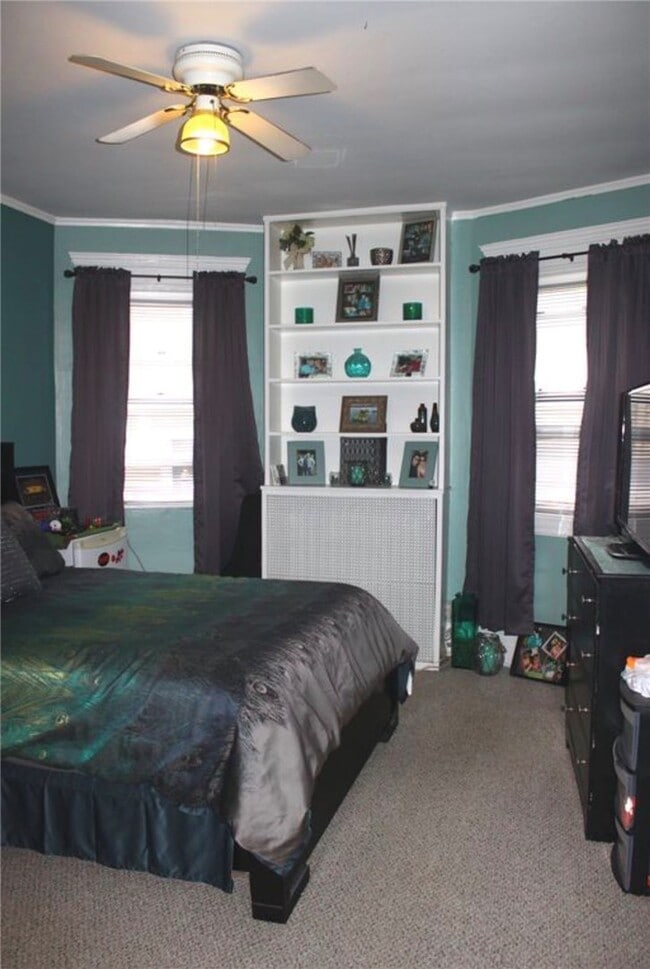 Building Photo - 332 Park Ave