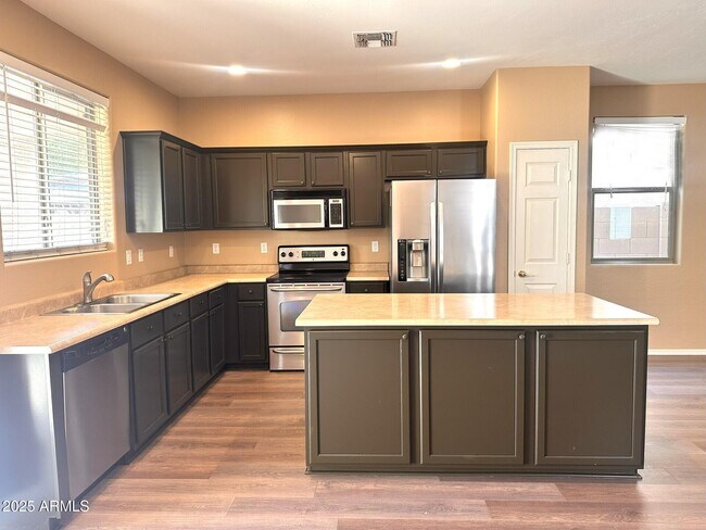 Building Photo - 3854 E Battala Ave