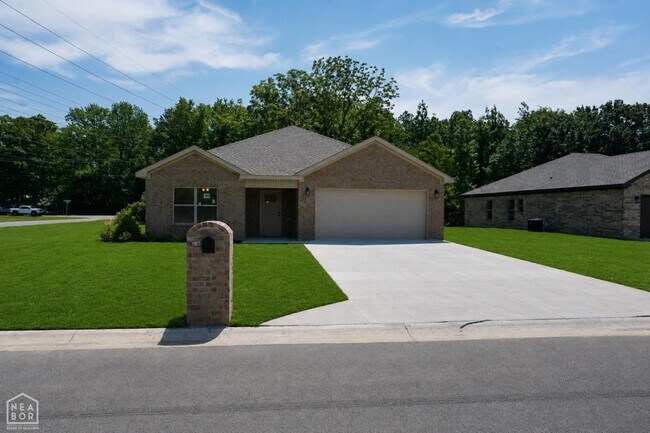Building Photo - 5400 Lotus Street