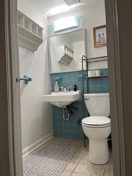 Building Photo - 603 G St SW