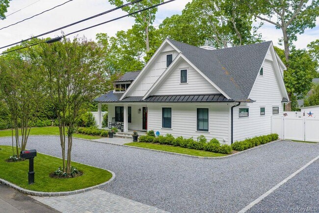 Building Photo - 4525 S Harbor Rd
