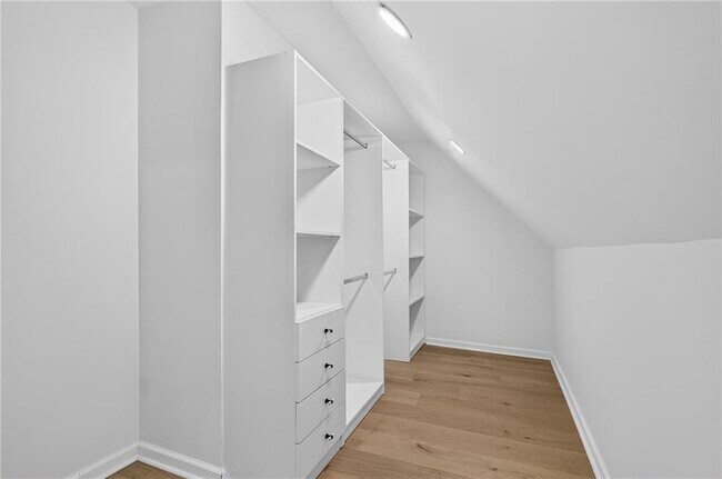 Building Photo - 475 Trammell Dr