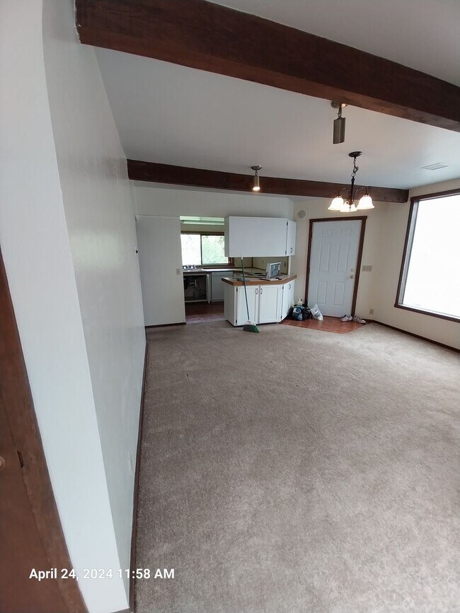 Building Photo - 19915 SW Muddy Valley Rd