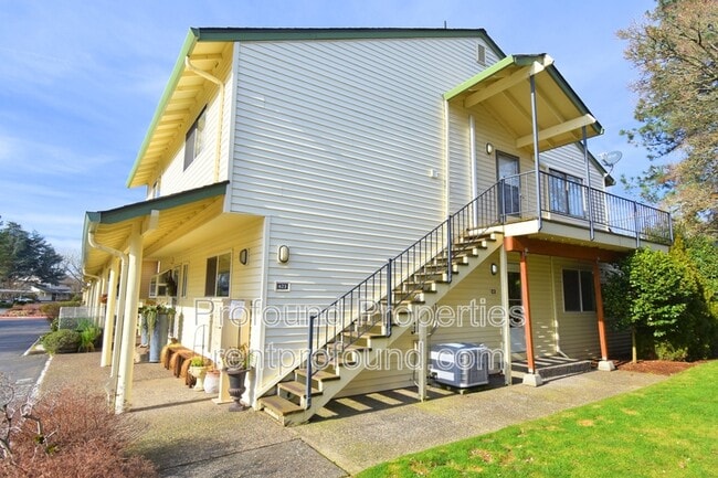 Building Photo - 421 N Hayden Bay Dr