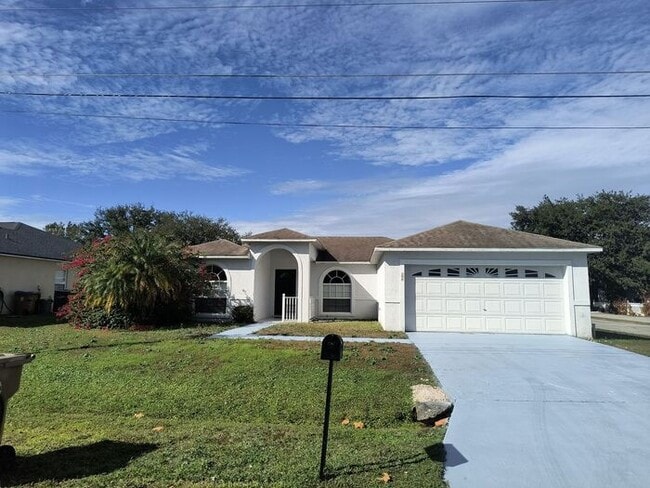 Building Photo - Single Family Home in Poinciana, FREE RENT!!!!