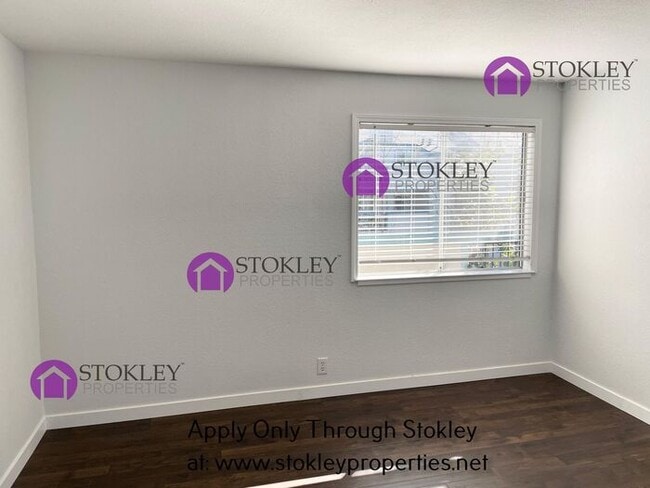 Building Photo - 1410 Bel Air Dr