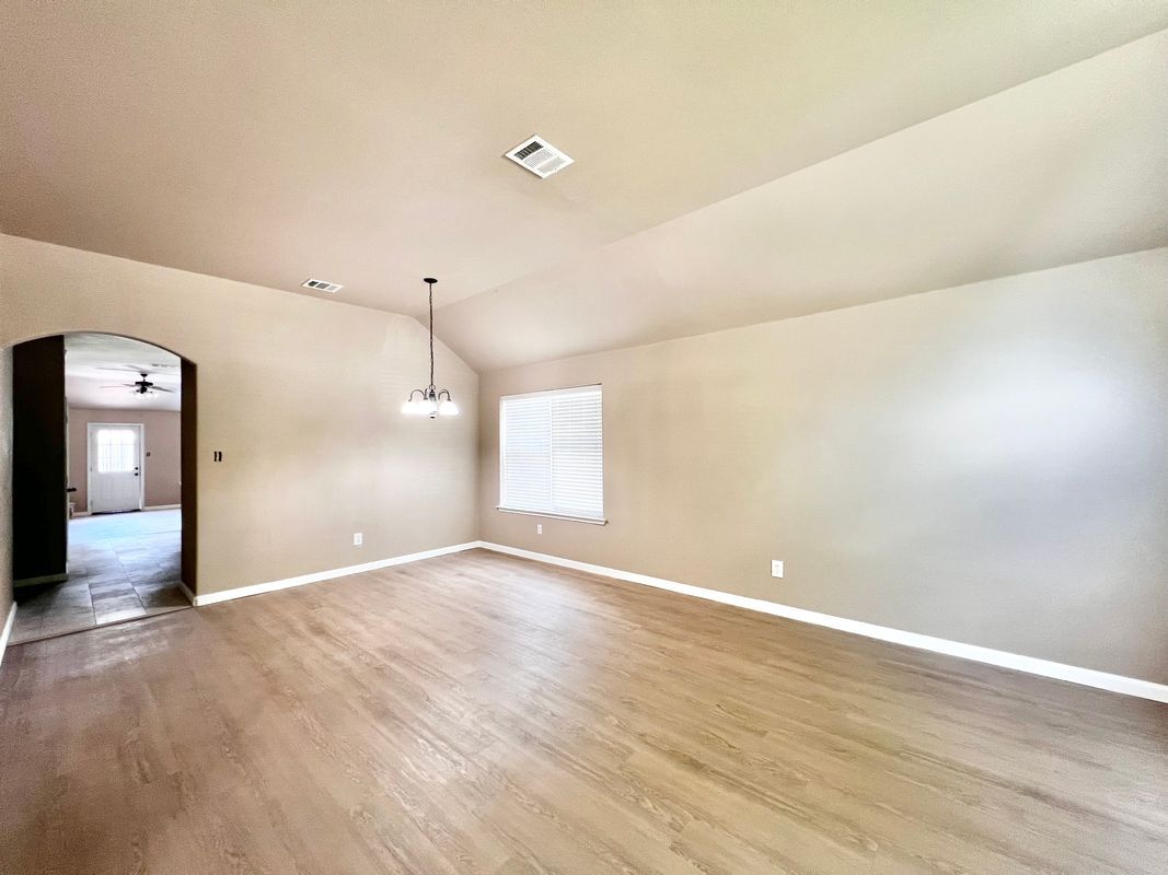 Building Photo - 2513 Slalom Dr