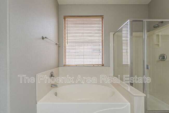 Building Photo - 4121 S Splendor Ct