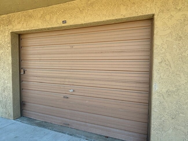 Building Photo - 2 Bedroom - 2 Bath Condo