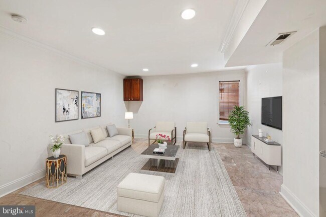 Building Photo - 1729 Fontain St