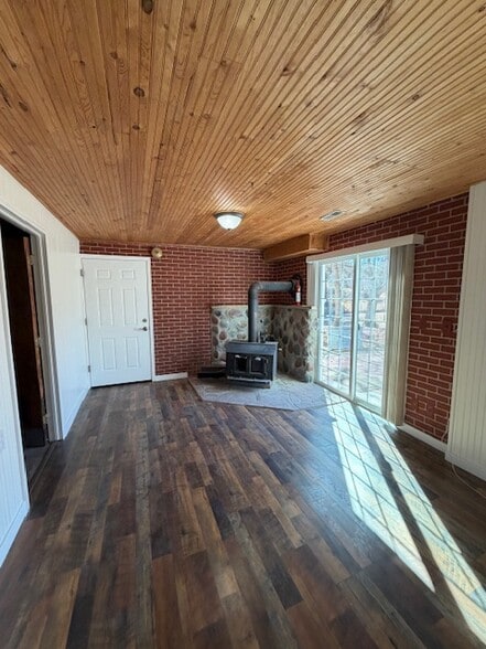 extra sitting room - 1290 Starling Ln
