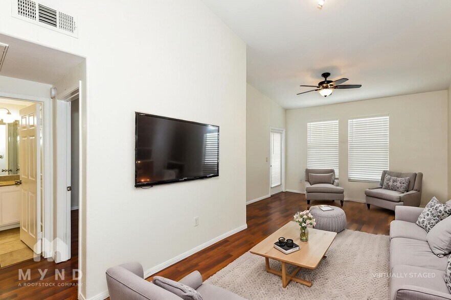 Building Photo - 9975 Peace Way
