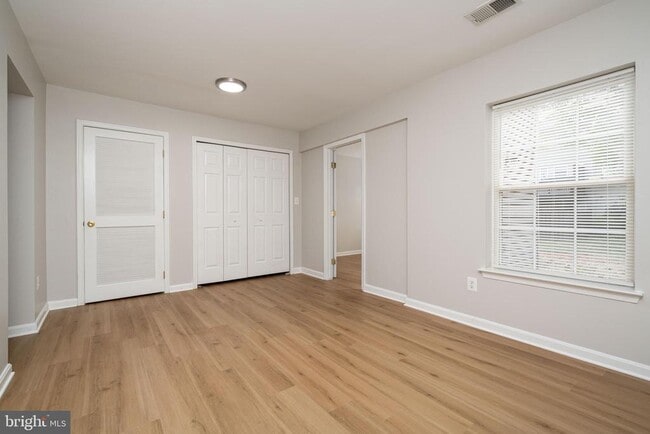 Building Photo - 20382 Farmgate Terrace