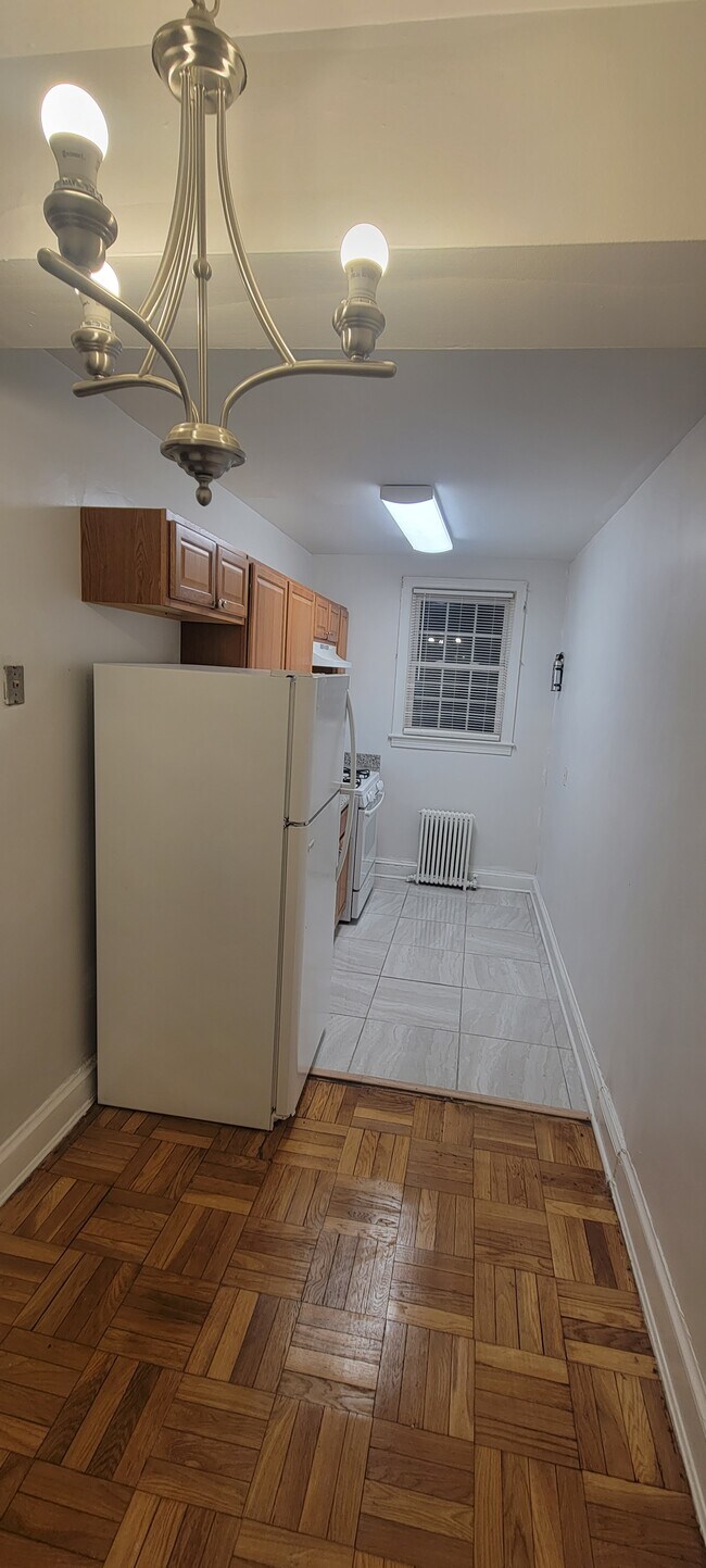 Kitchen - 5061 New Hampshire Ave NW
