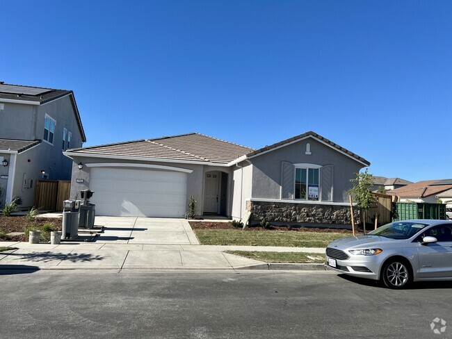 Building Photo - 6901 Whalers Way