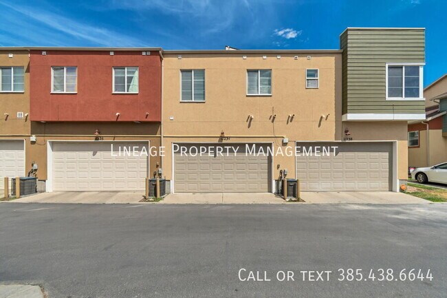 Building Photo - 11234 Summer Heights Dr