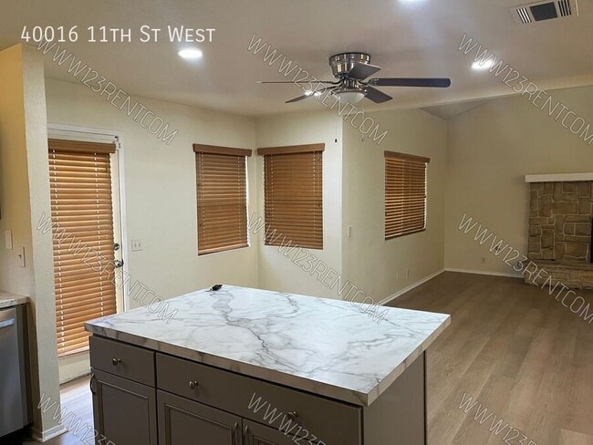 Building Photo - 40016 11th St W