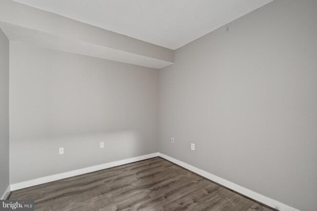 Building Photo - 1117 10th St NW