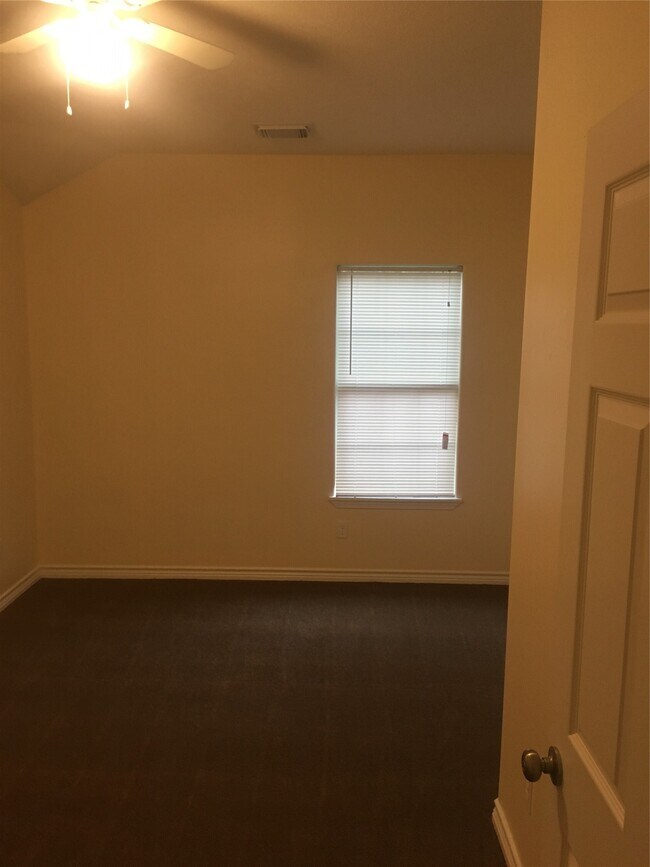 Building Photo - 10642 Logger Pines Trail