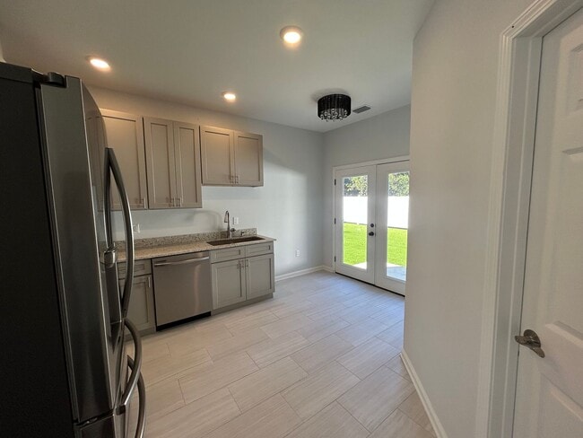 Building Photo - 2022 Trimble Rd