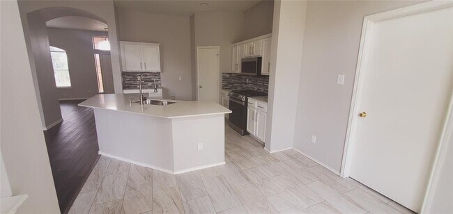 Building Photo - 2101 Sterling Ln