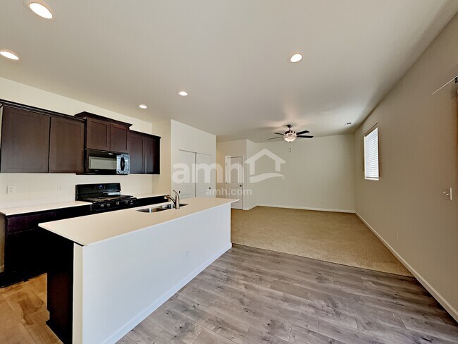 Building Photo - 1986 NW 22nd St