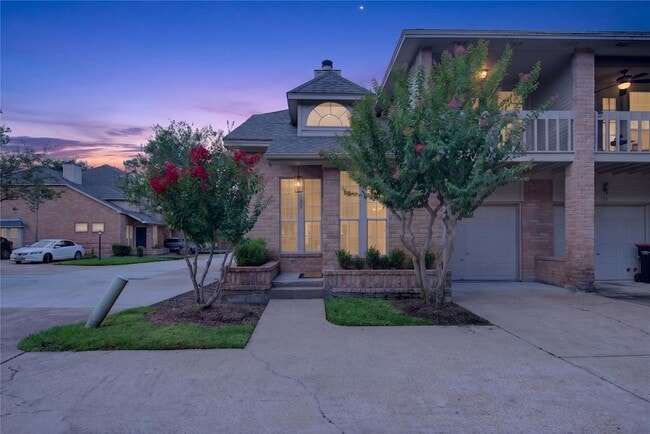 Building Photo - 5515 Strack Rd