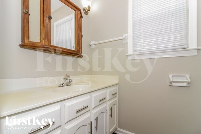 Building Photo - 7258 Windward Cove