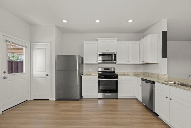 Building Photo - 11430 Amber Plns Dr