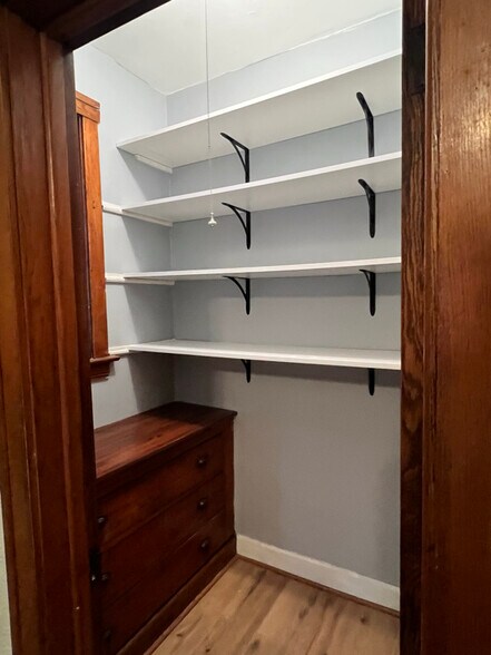 Building Photo - 5436 W 24th Pl