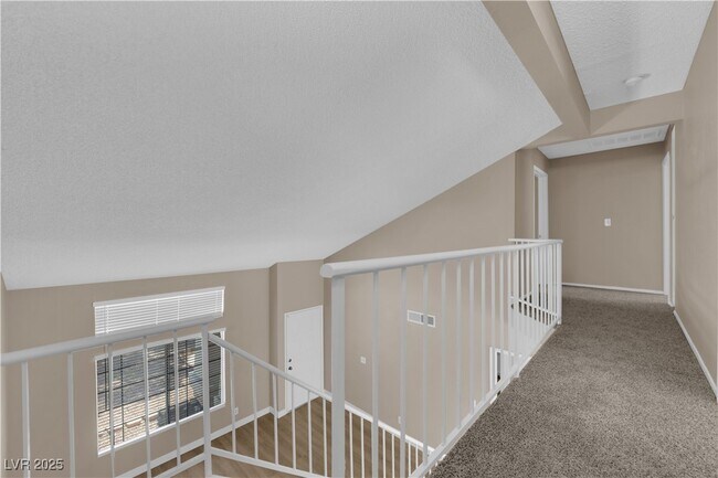 Building Photo - 2830 Belleza Ln