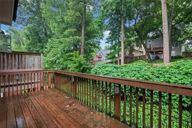 Building Photo - 2779 White Oak Ln