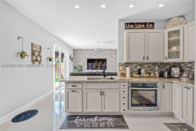 Building Photo - 15877 SW 61st Way