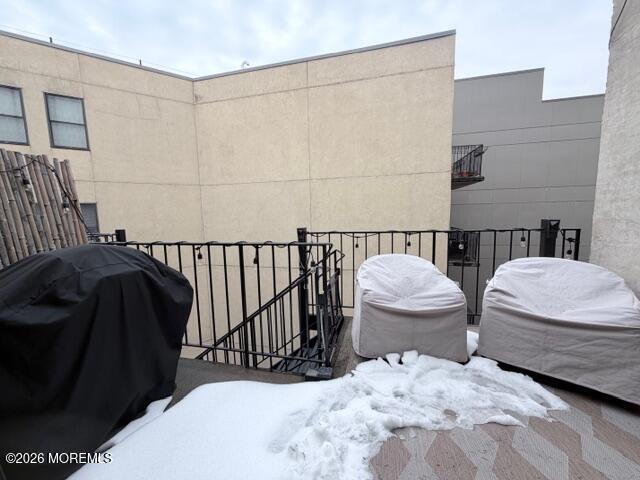 Building Photo - 58 Monroe St