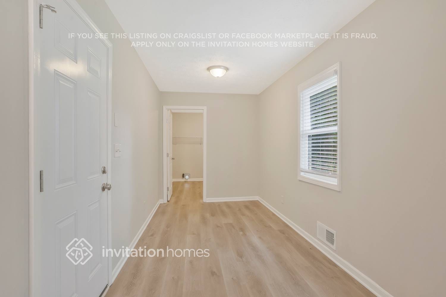 Building Photo - 4812 Hemlock Dr SE