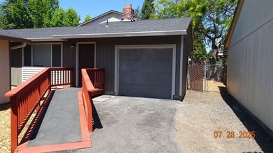 Building Photo - Newly Remodeled 3 Bedroom 1 Bathroom Ranch...