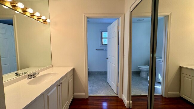 Building Photo - 1746 Harborside Cir