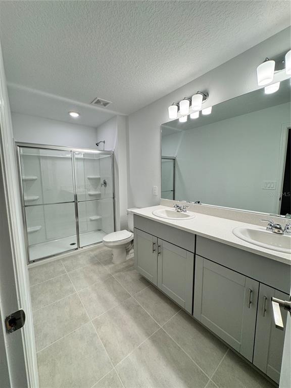 Building Photo - 1304 Drake Rdg Dr