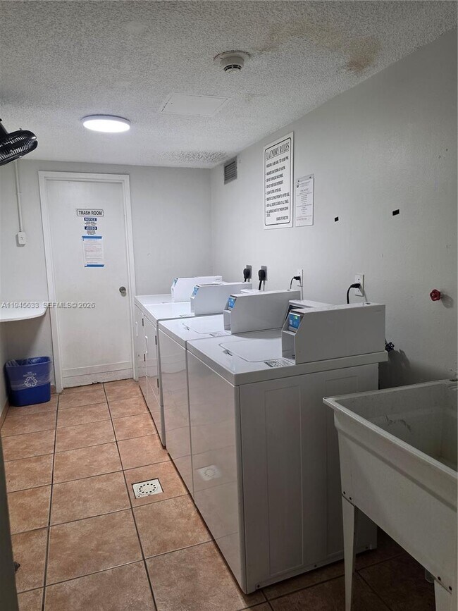 Building Photo - 200 177th Dr