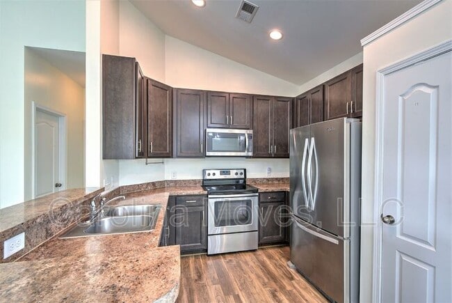 Building Photo - 148 Caledonia Dr