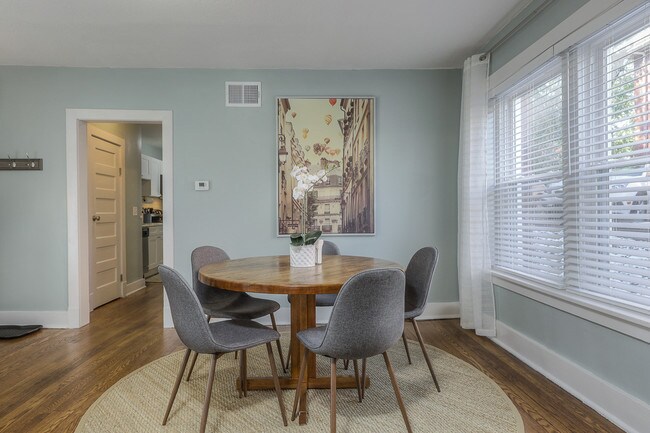 Building Photo - 3716 Warwick Blvd