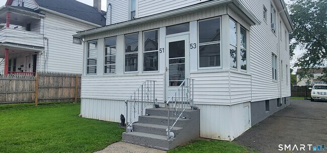 Building Photo - 51-53-53 Bodwell St