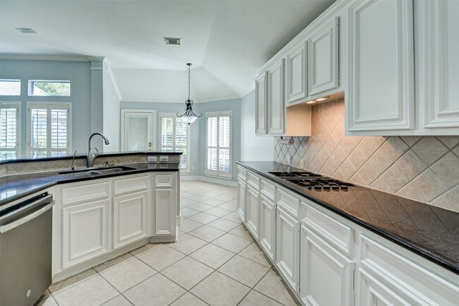 Building Photo - 3223 Logan Crest Ct