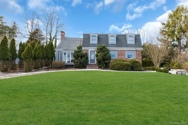 Building Photo - 345 Colonial Rd