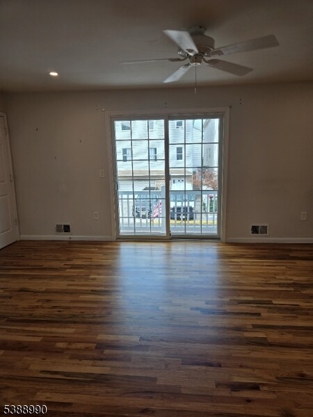 Building Photo - 89 Sumo Village Ct