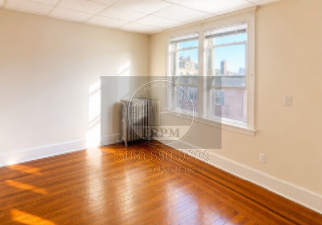 Building Photo - 244 Osborn St