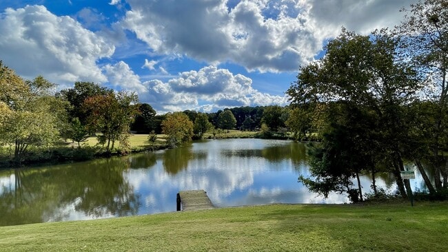 Building Photo - 1014 Scarlet Oak Ct S