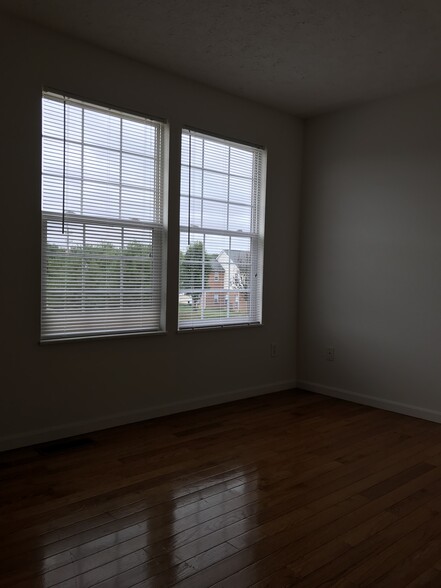 Building Photo - 4191 Otter Creek Dr